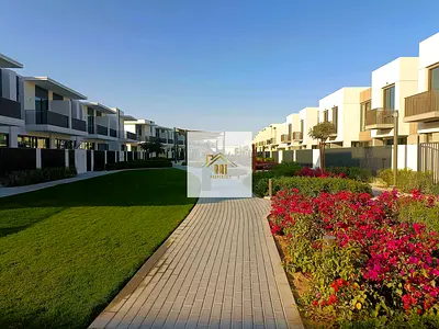 Premium Location | Near Golden Beach | Park | Genuine Resale - Under Handover
