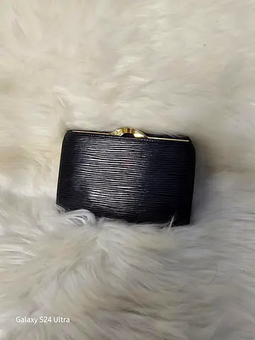 PRELOVED Luis Vuiton EPI Compact black textured womens wallet with gold clasp