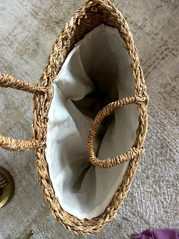 Handwoven straw basket with fabric lining - laundry