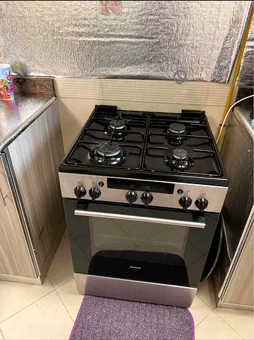 Siemens Gas Cooker 4 Burner 60cm Exellent Condition