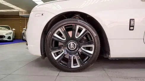 2017 ROLLS-ROYCE DAWN — миниатюра 18