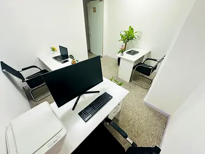 Modern Office | Bank Account Assistance | Free Amenities