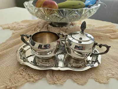1970s Leonard Silver Plated Creamer Sugar Tray Set