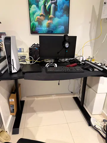 Table / desk