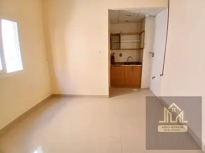 lavish apartment ready to move\\ neat and clean\\ prime location near madina mall
