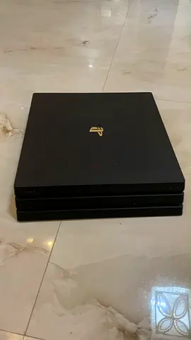 Playstation 4 pro 1TB