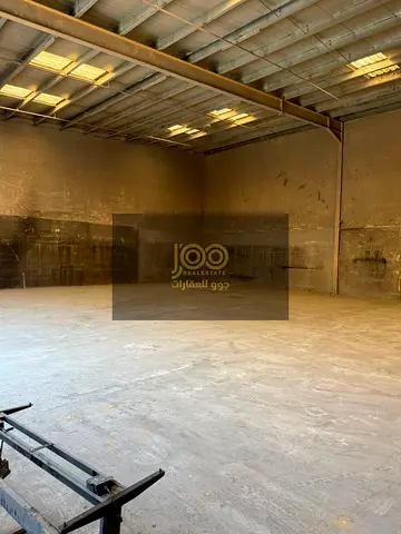 مستودع للإيجار 3500 قدم في عجمان الصناعيه