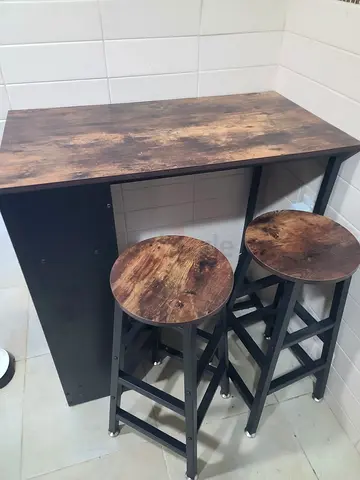 Table with 2 stools for sale