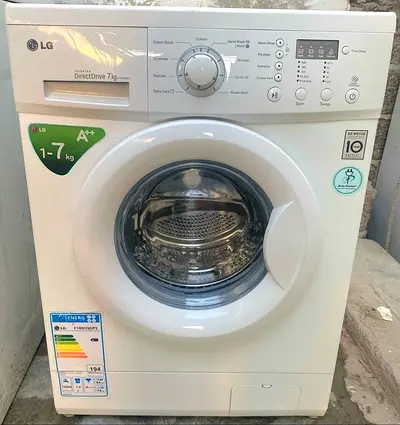 LG 7kg Front Load Washing Machine - Working Condition