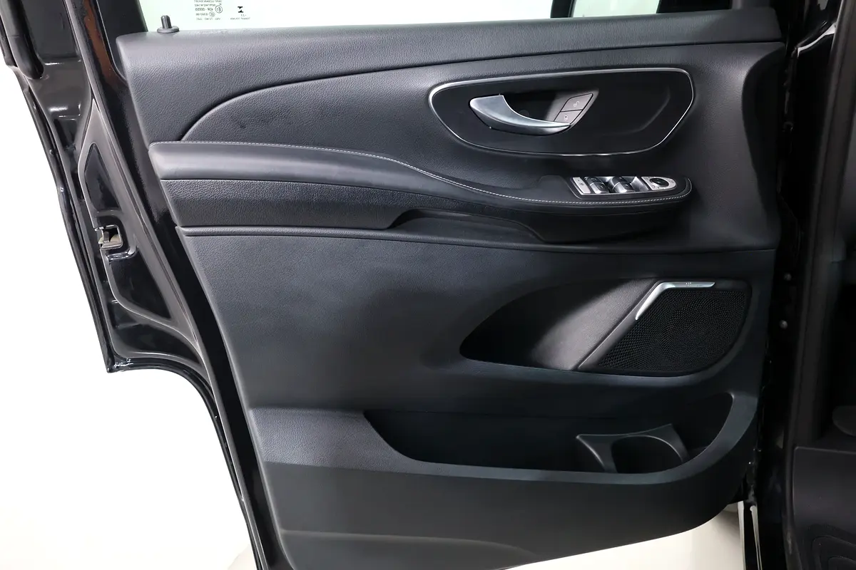 Mercedes-Benz V-Class 2024