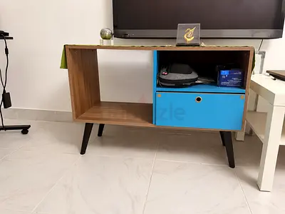 TV Unit / Media Console – Good Condition