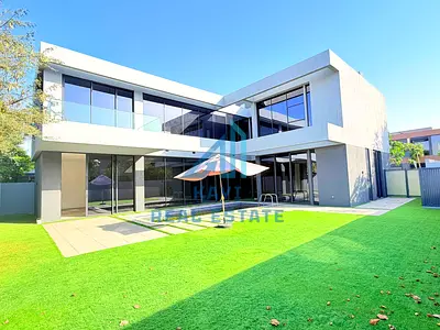 5 BEDROOM Villa WITH PRVTE POOL IN GATED COMMUNITY