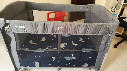 Kidilo Portable Playard / Travel Cot - Good Condition