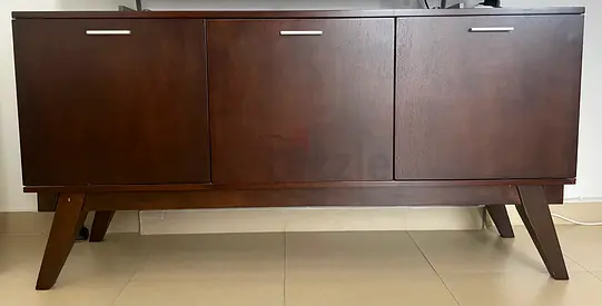 Side Board