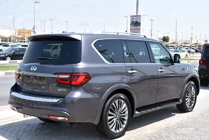 2022 Infiniti QX80 照片 3