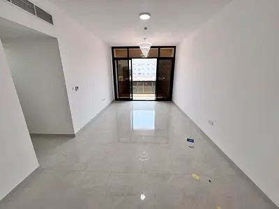 اول ساكن - باركن خاص - سوبر ديلوكس - غرف ماستر - خزائن حائط - غرفة غسيل - بلكونه اطلاله مفتوحه - موقع مميز