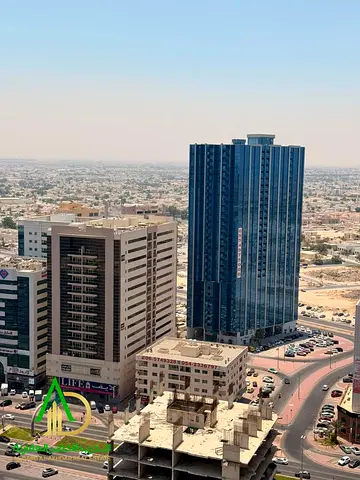 للإيجار السنوي  3 غرف وصالة  غرفة خادمة  أبراج عجمان ون  عجمان  بالقرب من دوار فيرونا وكورنيش عجمان موقع حيوي قريب من جميع الخدمات