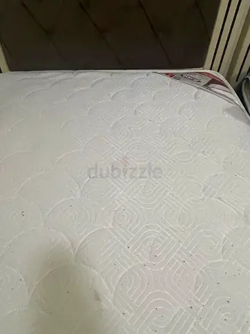Super king size mattress in good condition