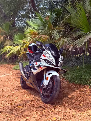 🔥 Stunning 2024 BMW S1000RR M Package GCC – Fully Loaded 🔥