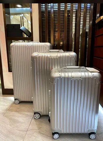 Rimova luggage aluminum set
