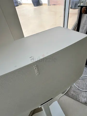 Sonos Five Pair (White) - Excellent Condition with stands