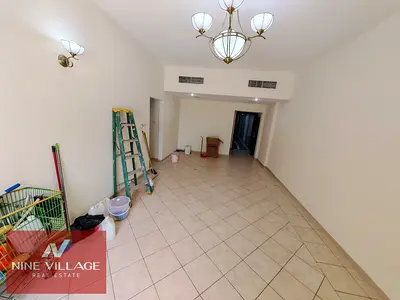 SPACIOUS 1 BHK - NEAR METRO - FAMILY BUILDING