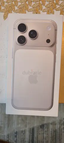 Apple iPhone 17 pro 512 gb, with box and cable
