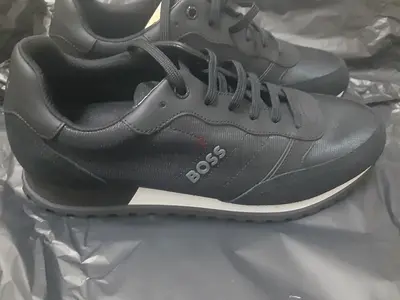 Black BOSS casual sneakers -
