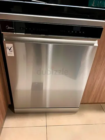 Midea latest model three Racks Dishwasher with Wifi Assist flawless Condition