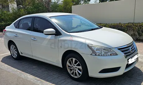 Upgraded Nissan Sentra 2016 | GCC Specs | Lady driven. First owner. No flood. No accidents.