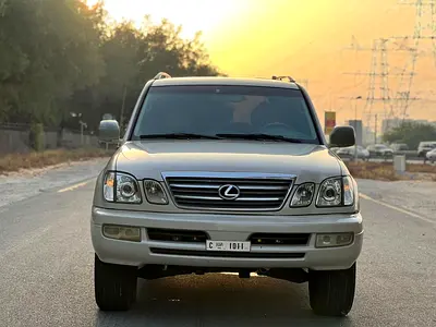 2003 Lexus LX-SERIES photo 2