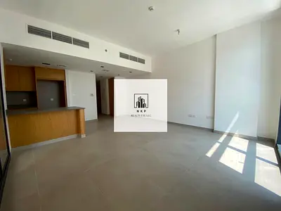 Specious luxury apartment for rent