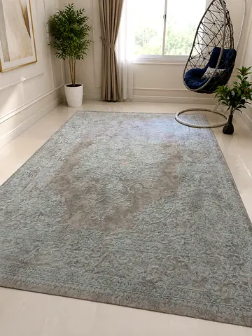 Turkish carpet- Large light-grey patterned living room rug in good condition - size 300*400