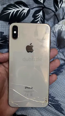 Used iPhone Xs max with cracked back glass - 512GB (Golden)