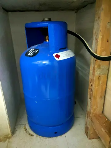 15.6 kg Blue Gas Cylinder (Used)