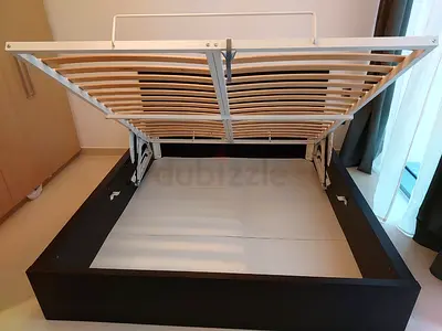 Ikea Hydraulic Queen Bed With Ikea Mattress
