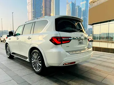 2021 Infiniti QX80 照片 5