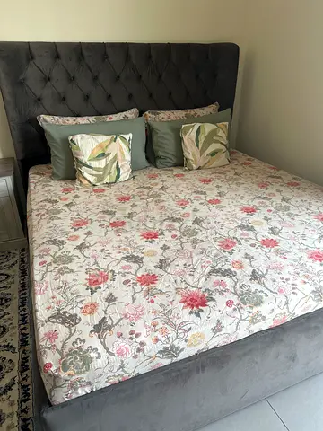 King size upholstered bed with tufted headboard — dark grey