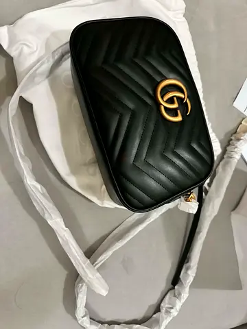 AUTHENTIC BNEW GUCCI MARMONT CAMERA BAG
