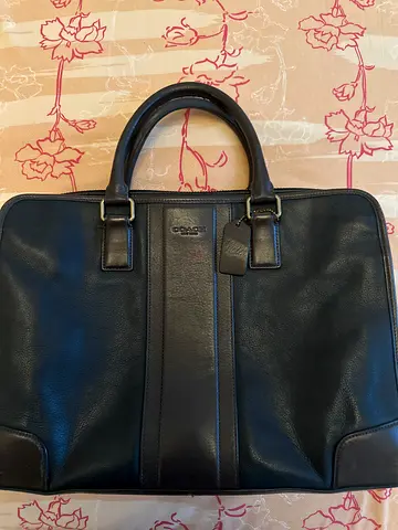Black leather briefcase / laptop bag - good condition
