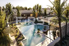 Double row | Mid | Spacious land | Generous size