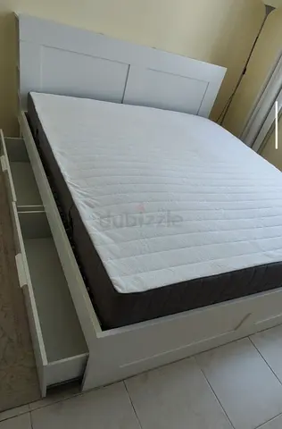IKEA brimness king size 180×200cm bed frame with headboard+ 4 big storage drawers + IKEA mattress ✨