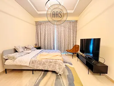 LUXURY STUDIO// READY TO MOVE // CREEK VIEWS // PRIME LOCATION