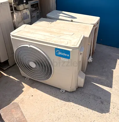 Midea AC single fan condenser