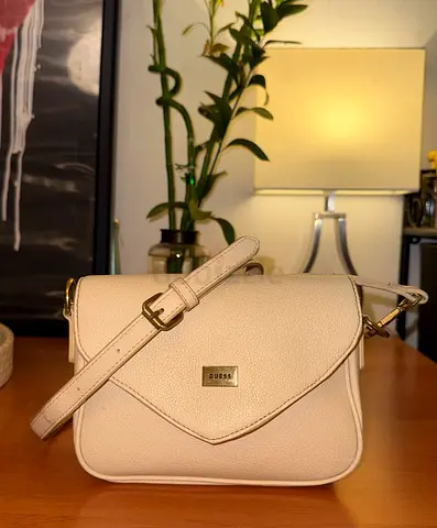 Guess - Sling Bag