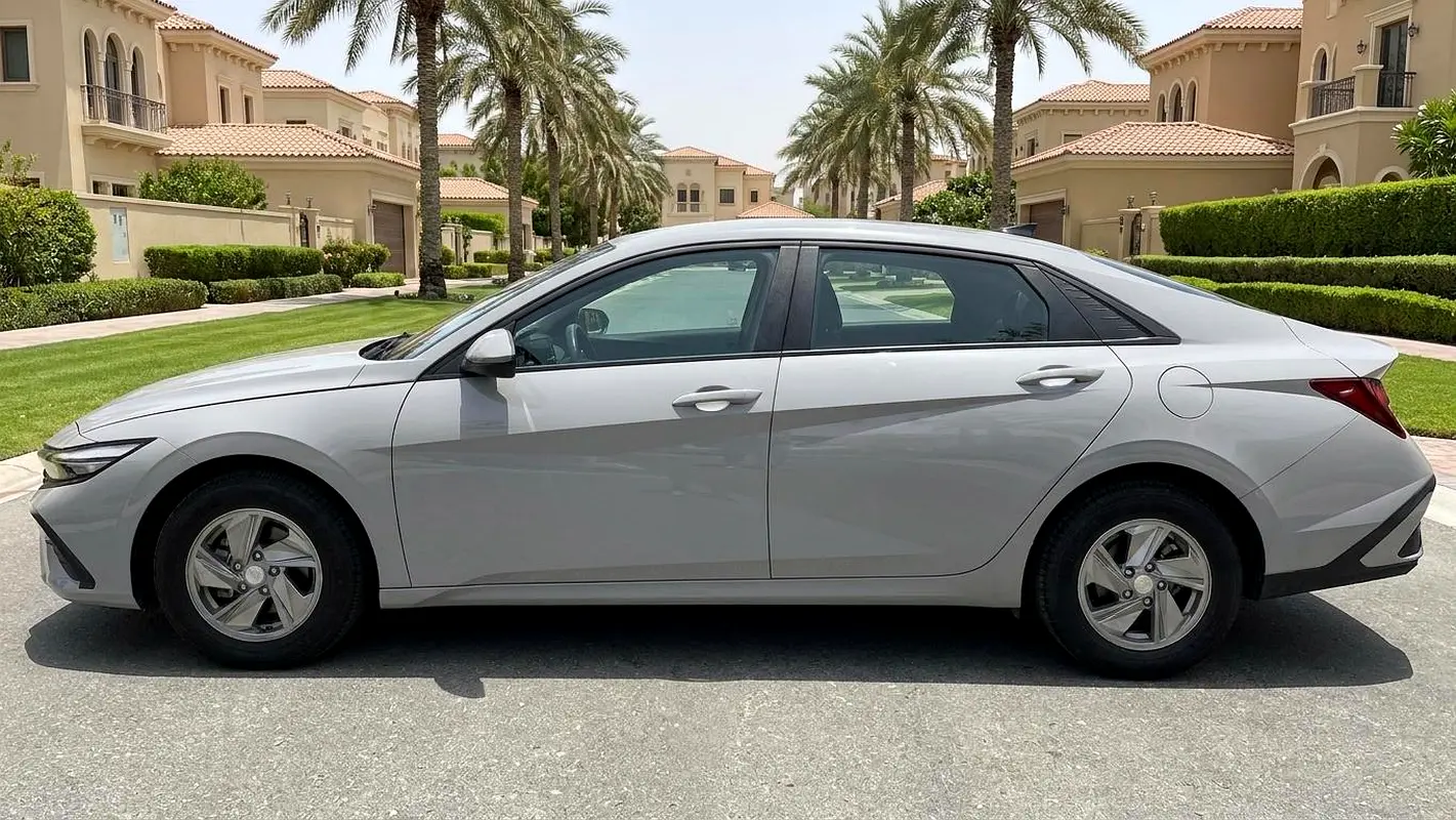 Hyundai Elantra 2024