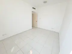 Spacious 2bhk central ac central gas family building with balcony in butina Rent 33k only for famili