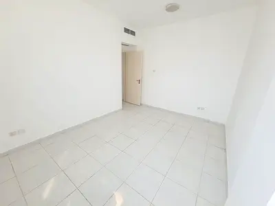 Spacious 2bhk central ac central gas family building with balcony in butina Rent 33k only for famil