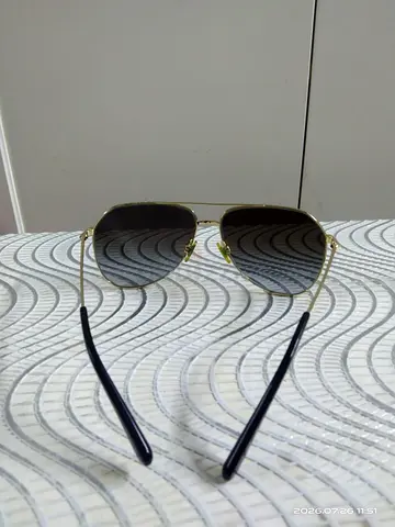 Classic Gold Frame Aviator Sunglasses