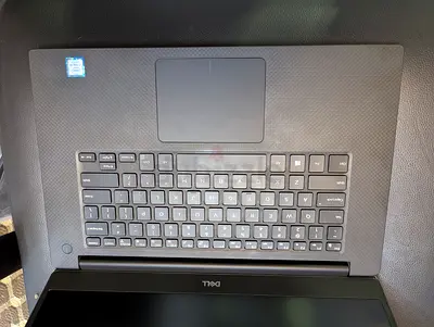 Dell prision 5540 core i9 4gb Nvidia